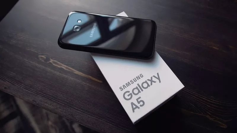 Samsung Galaxy A5 (2017),  32Gb black  2